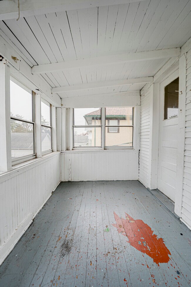 Building Photo - 706 McDonough St