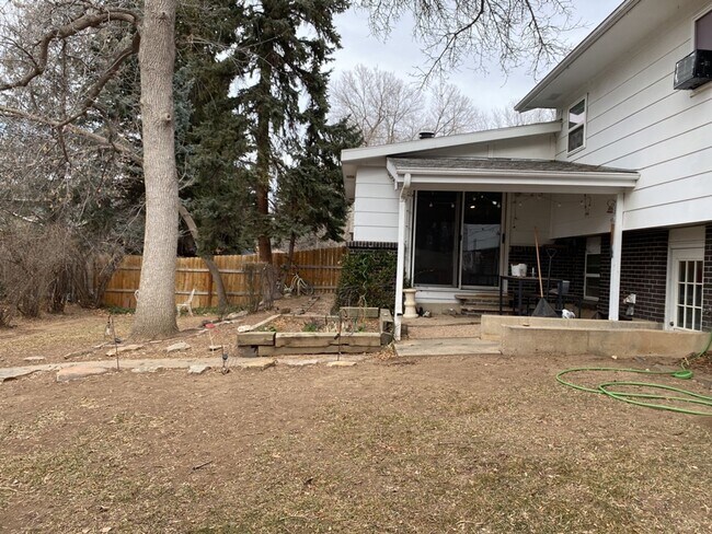 Building Photo - STUDENTS WELCOME! Spacious single-family home in the heart of Ft. Collins!