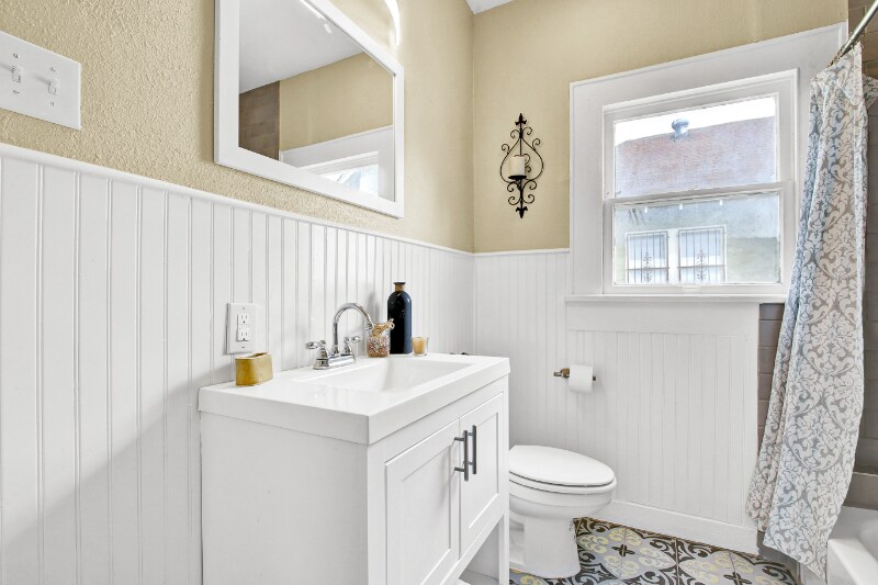 Building Photo - 1719 McKinley Ave