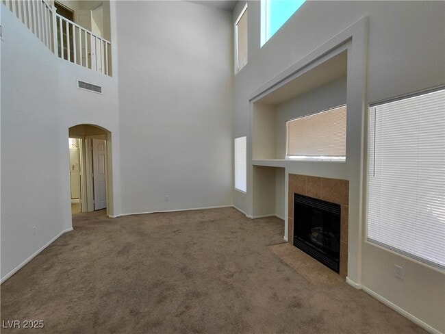 Building Photo - 452 Crocus Hill St