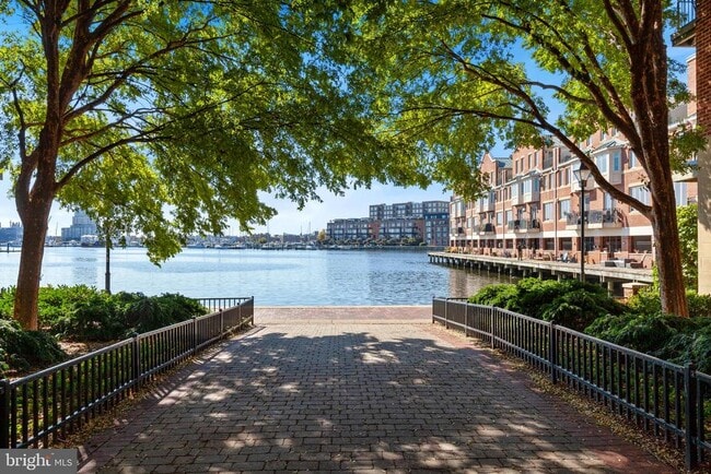 Building Photo - 2319 Boston St