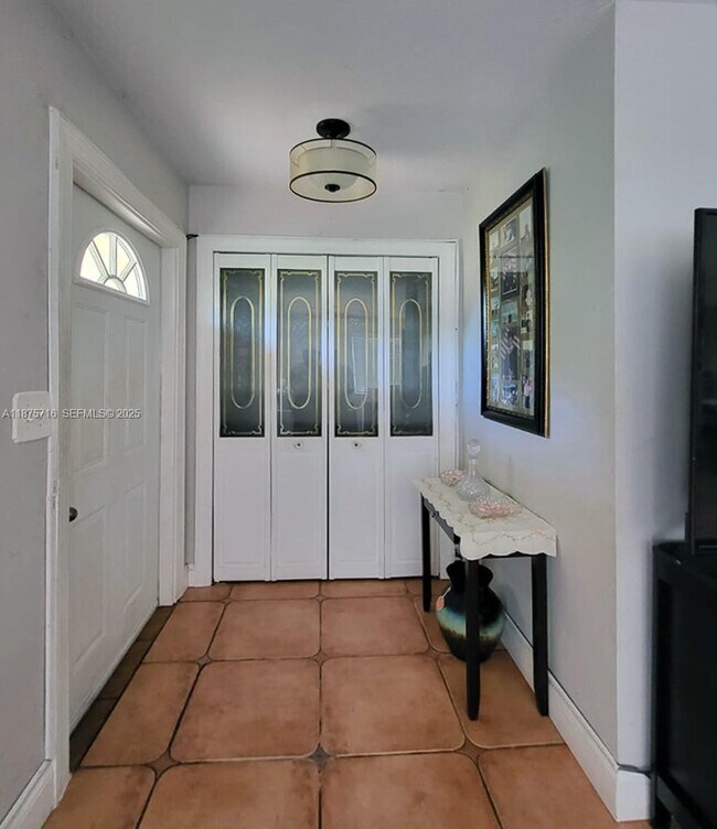 Building Photo - 8497 SW 137th Ave