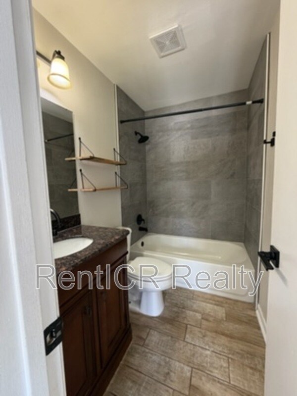 Building Photo - 8913 Wood Lake Ct