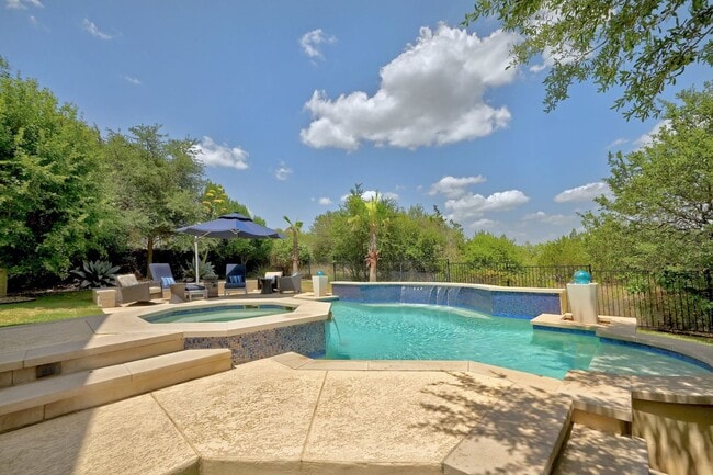 Building Photo - Fully Furnished Modern Home in Rocky Creek!