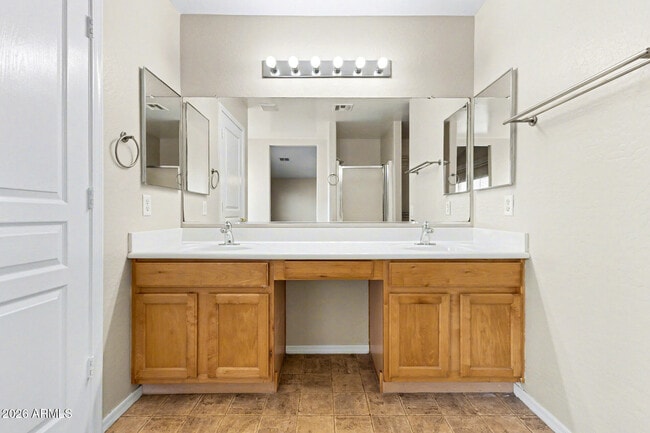 Building Photo - 23264 W Cocopah St