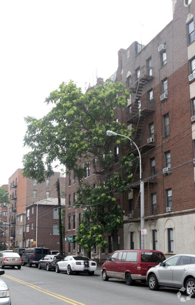 The Regency 4701 12th Ave Brooklyn NY 11219 Apartment Finder