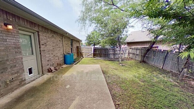 Building Photo - 3706 Karlie Way
