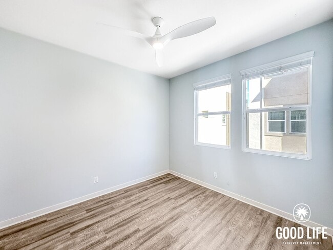Building Photo - SD: Modern 3BD/3.5BA Townhome in Otay Ranch with Bonus Room, Private Patio & Whole-Home Water Sof...