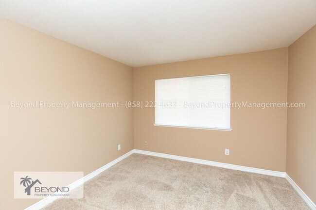 Building Photo - ***PET FRIENDLY*** 2 BED WITH DUAL PRIMARY...