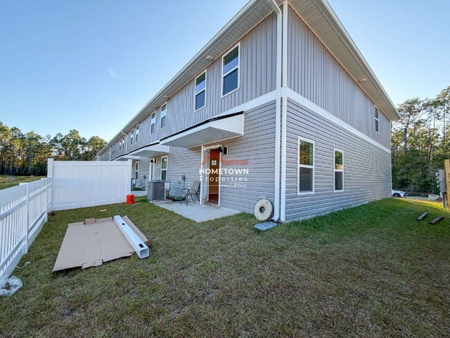 Building Photo - 714 Giese Ln