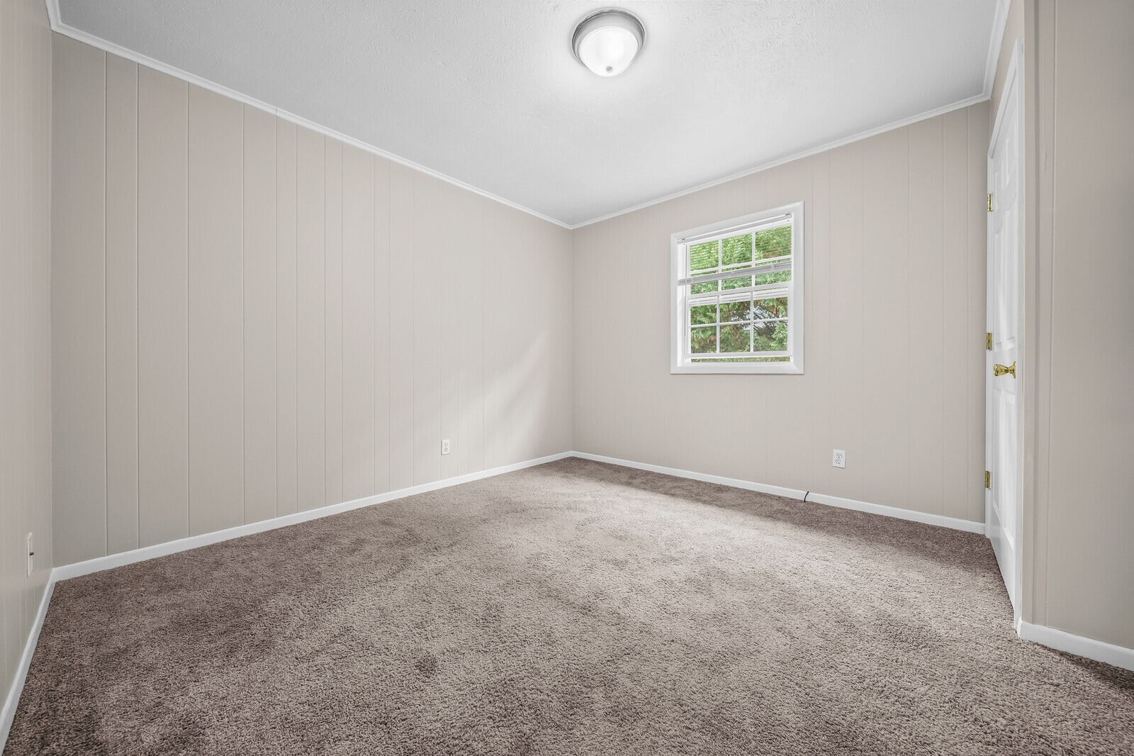 Building Photo - 627 Rice Cir