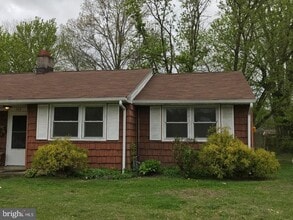 Building Photo - 129 Lemmon Ave