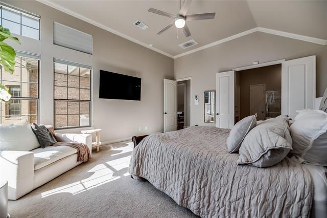 Building Photo - 945 Pheasant Dr