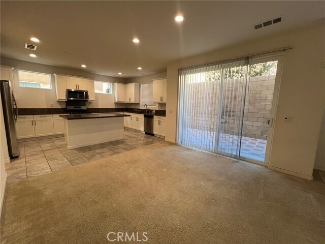 Building Photo - 6986 Silverado St