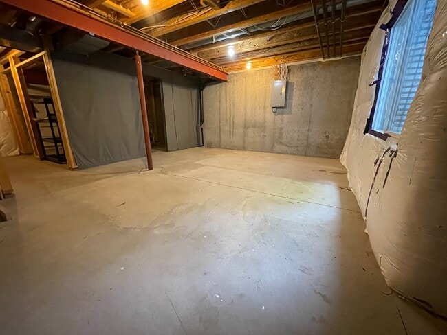 Building Photo - 1212 S Emery St