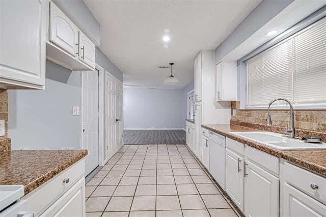 Building Photo - 524 Patterson Dr