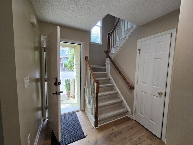 Building Photo - 1500 Oakland Hills Way