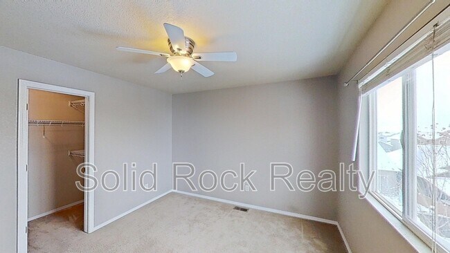 Building Photo - 4642 Crow Creek Dr