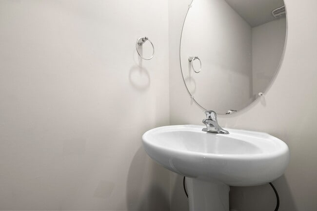 Building Photo - Beautiful 4-bedroom, 2.5 bath home for rent near Magnolia, DE. $2,400.00/month