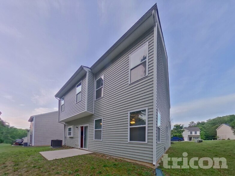 Building Photo - 745 Brooke Nicole Place