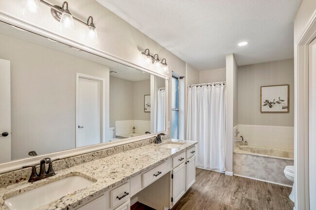Building Photo - 5418 Roserock Ln