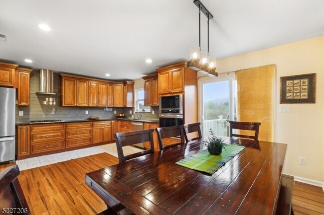 Building Photo - 70 Alvin Sloan Ave