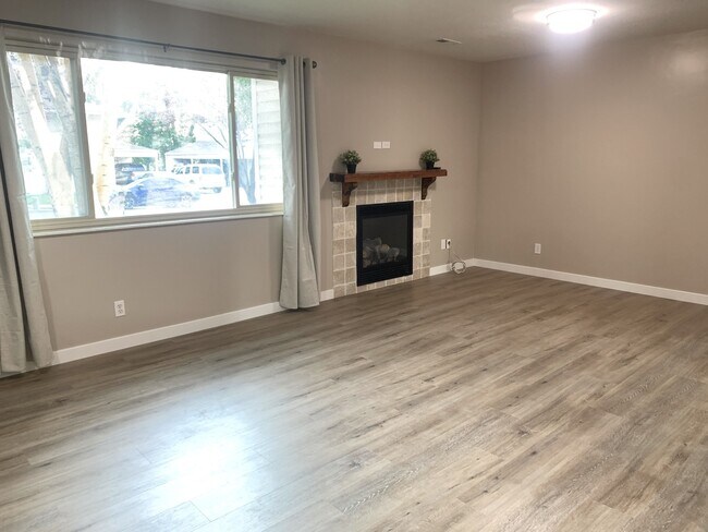 Building Photo - 7771 S 415 E