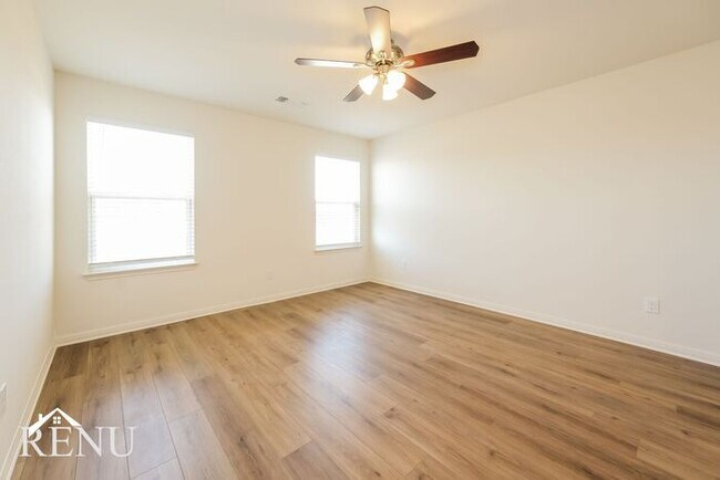 Building Photo - Coming Soon!