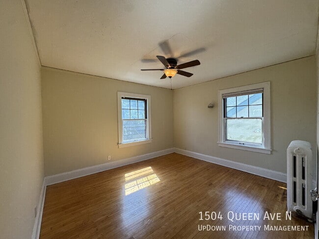 Building Photo - 1504 Queen Ave N