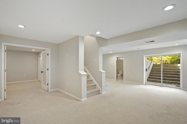 Building Photo - 47118 Garrett Pl