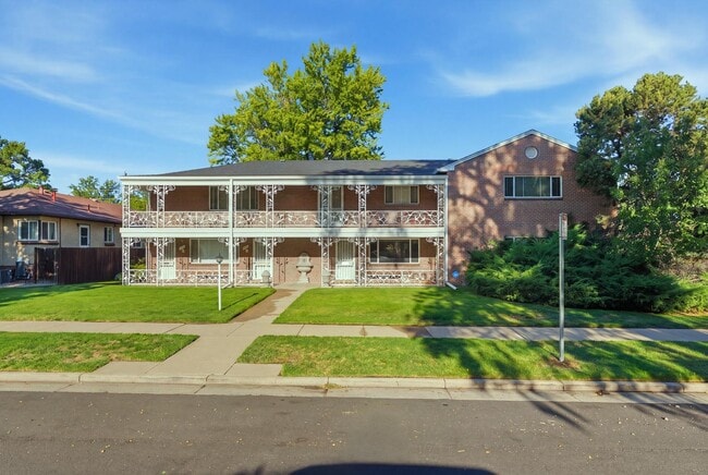 Building Photo - 803 S Ogden St