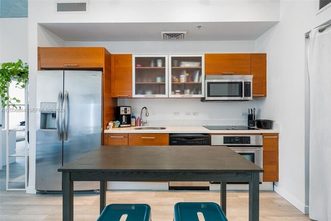 Building Photo - 3470 E Coast Ave