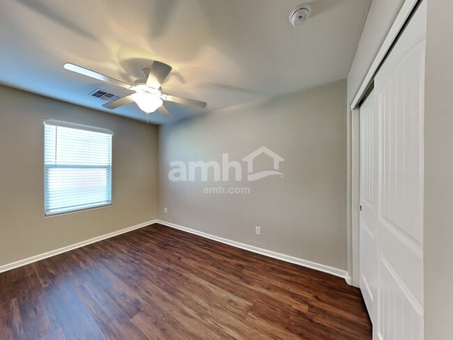 Building Photo - 20772 W Thomas Rd