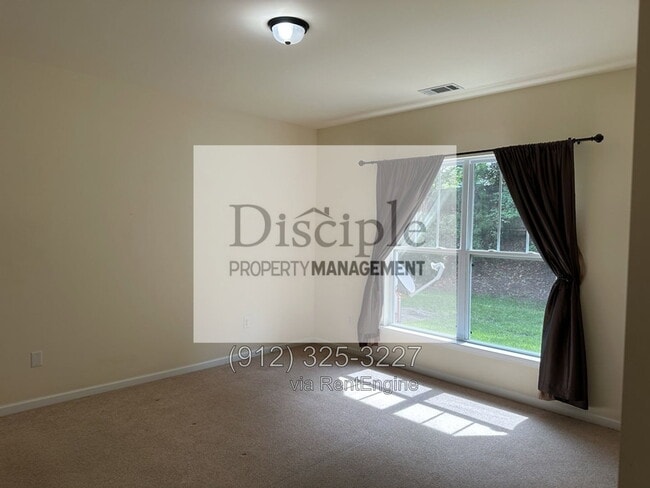 Building Photo - 169 Regency Cir