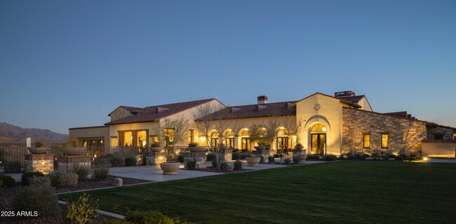 Building Photo - 18344 W Santa Irene Dr