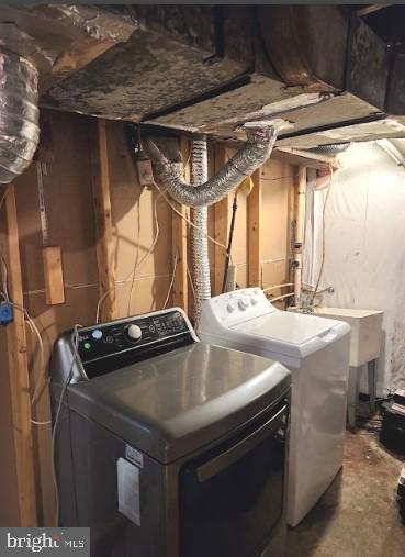 Building Photo - 329 Burns St SE