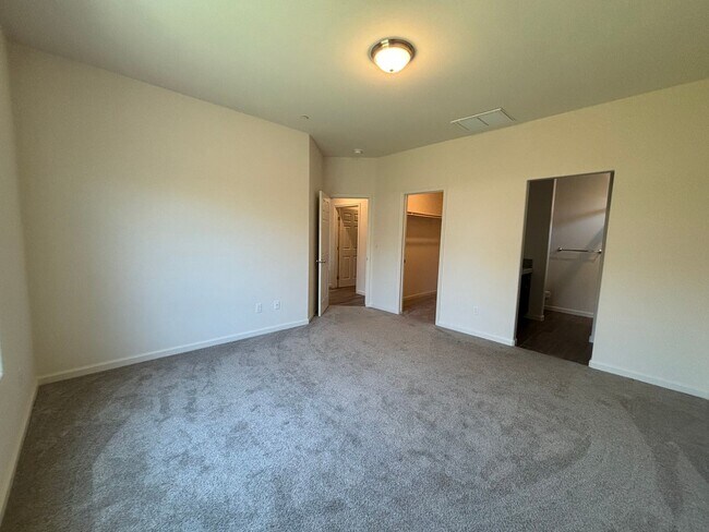 Building Photo - 30769 Ashland Rd