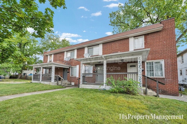 Building Photo - 530 S Terrace Ave