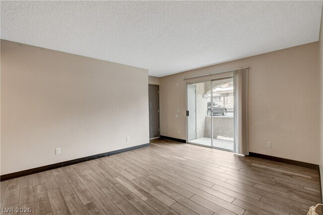 Building Photo - 200 Mission Laguna Ln