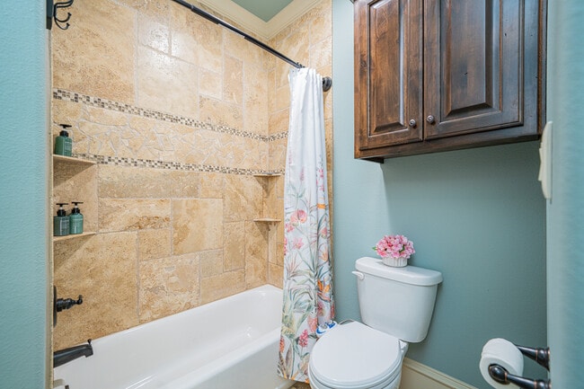 Building Photo - 1610 Olympic Drive