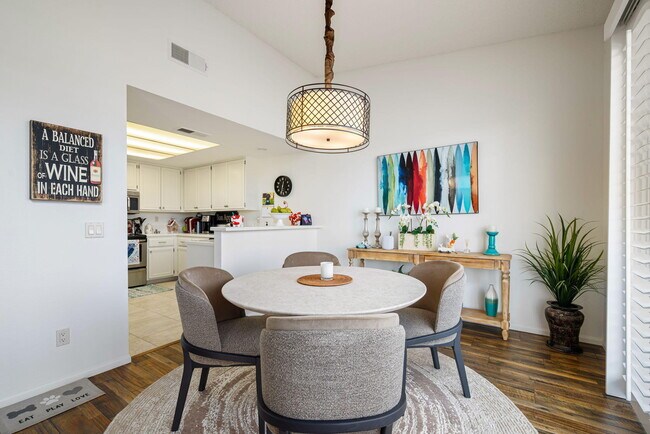 Building Photo - 55553 Winged Foot