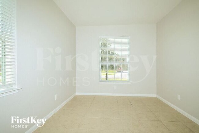Building Photo - 7639 Glaber Leaf