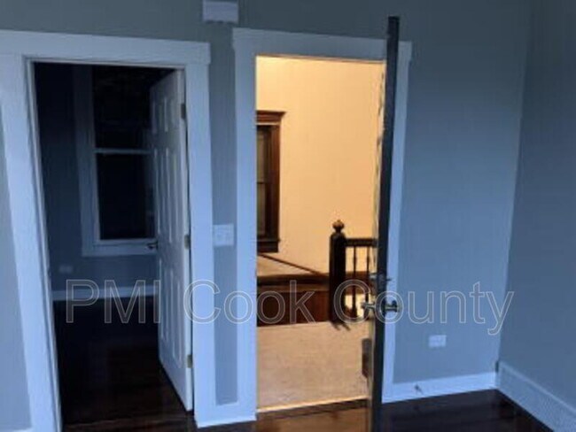 Building Photo - 1950 S Trumbull Ave