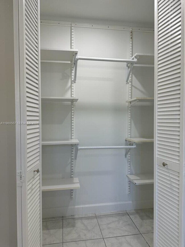 Building Photo - 7700 SW 132nd Pl