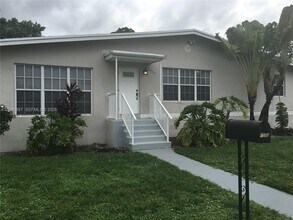 Building Photo - 7900 SW 22nd St