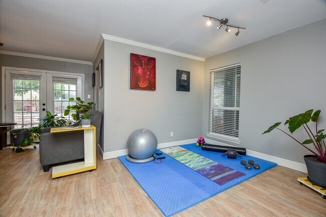 Building Photo - 1918 Quail Grove Ln