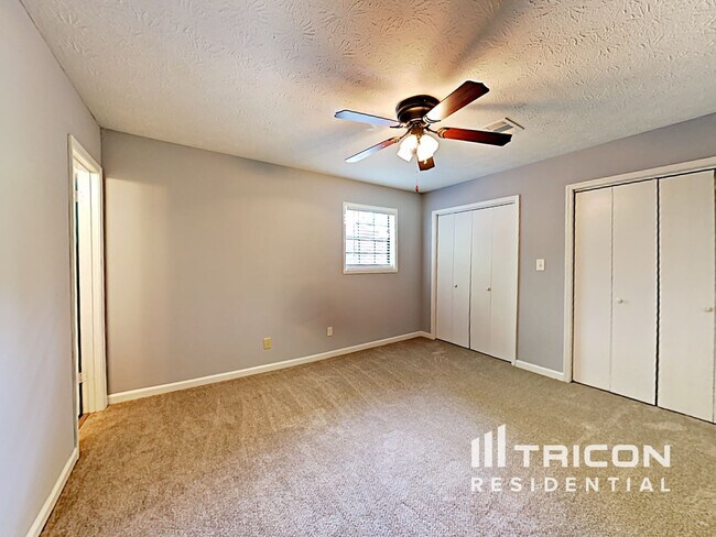 Building Photo - 68 Belmont Ln