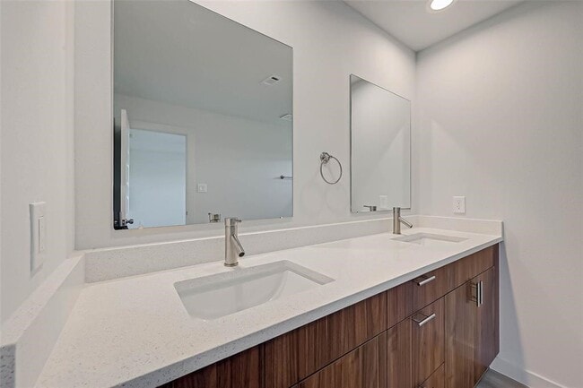 Building Photo - 3510 Contempo Dr