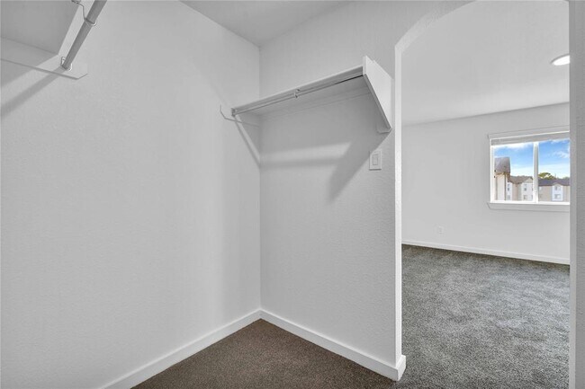 Building Photo - 12603 Telge Rd