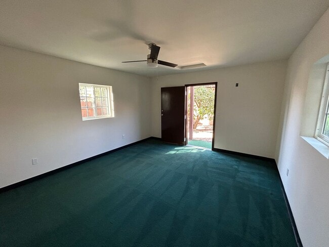 Building Photo - Solar, back house, single family home,